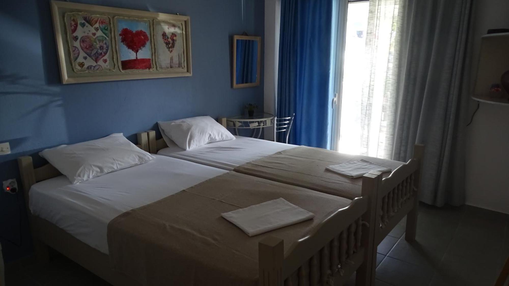 Blue Dreams Guest House Almiropotamos Exterior photo